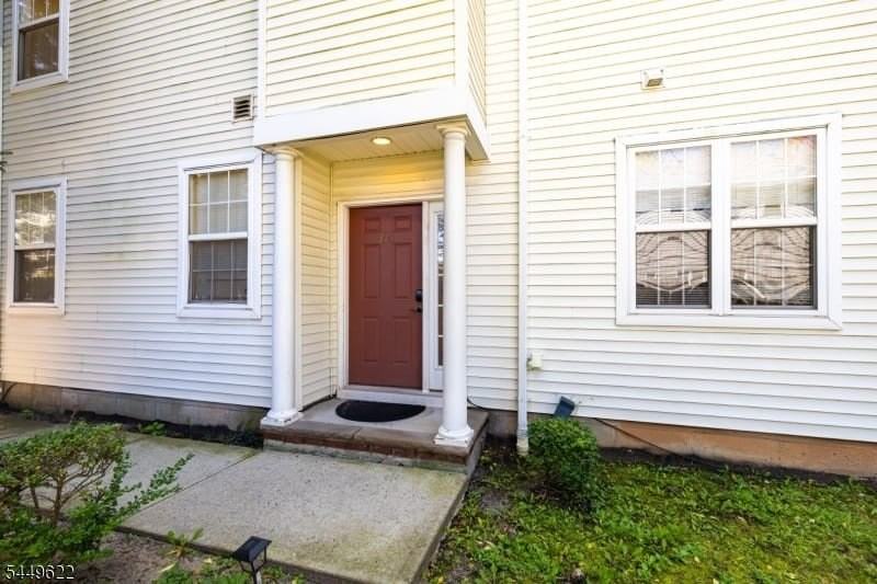 315 Birch Ct - Photo 2 of 20