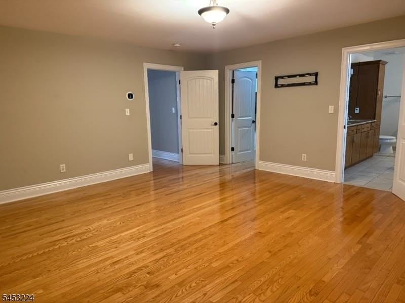 225 Sherman Ave - Photo 5 of 10