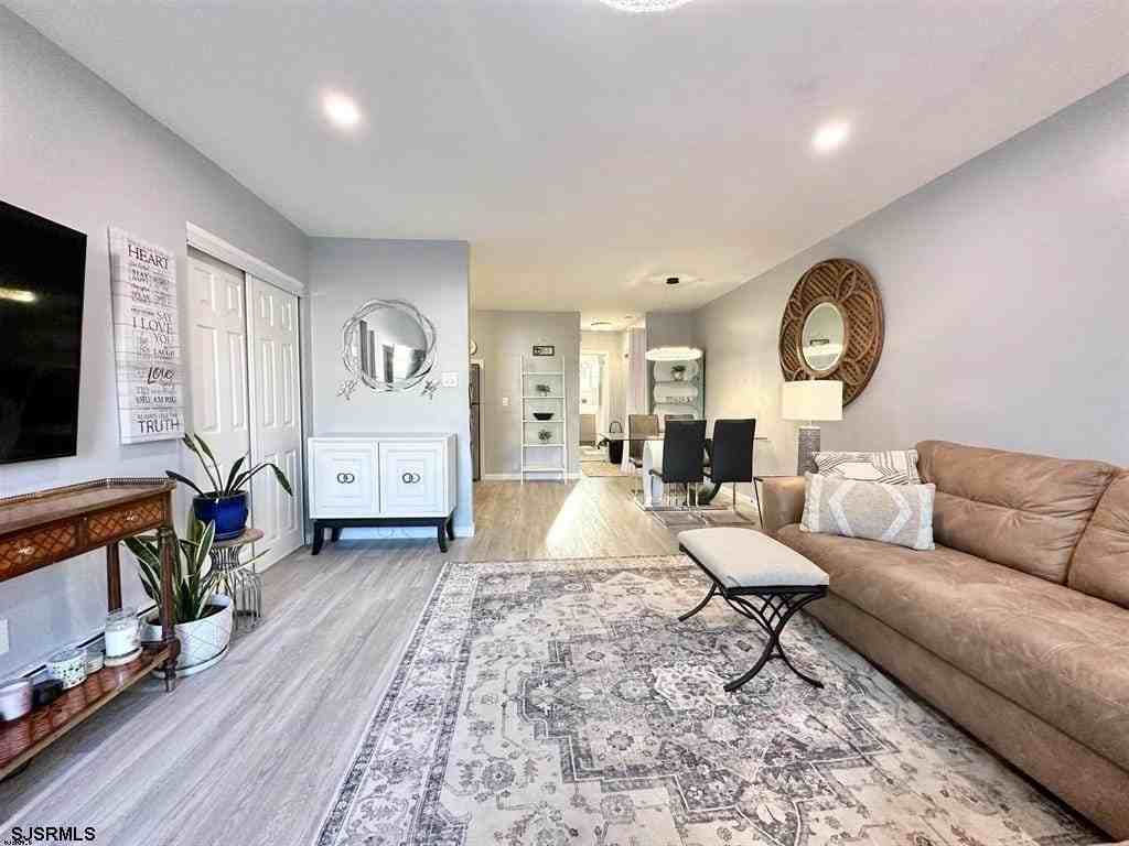4901 Harbor Beach Blvd - Photo 2 of 12