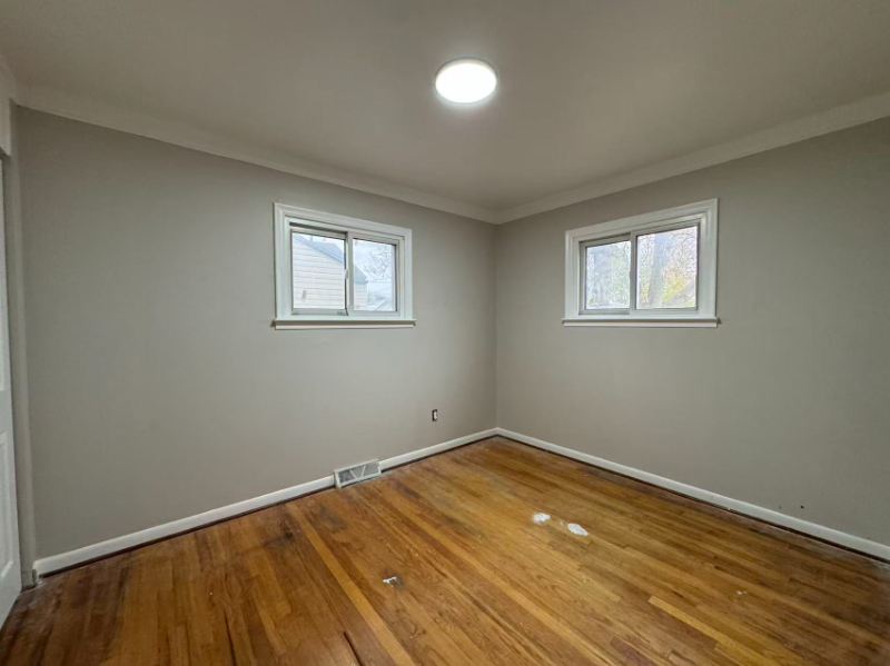 1202 E George Ave - Photo 2 of 9