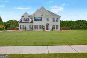 featured image of 305 Sunderland Cir