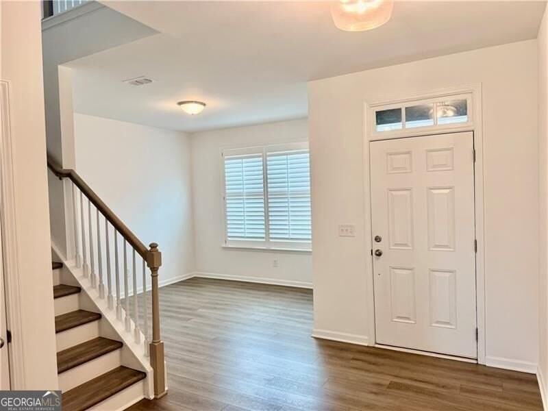 215 Foxhill Dr - Photo 5 of 50