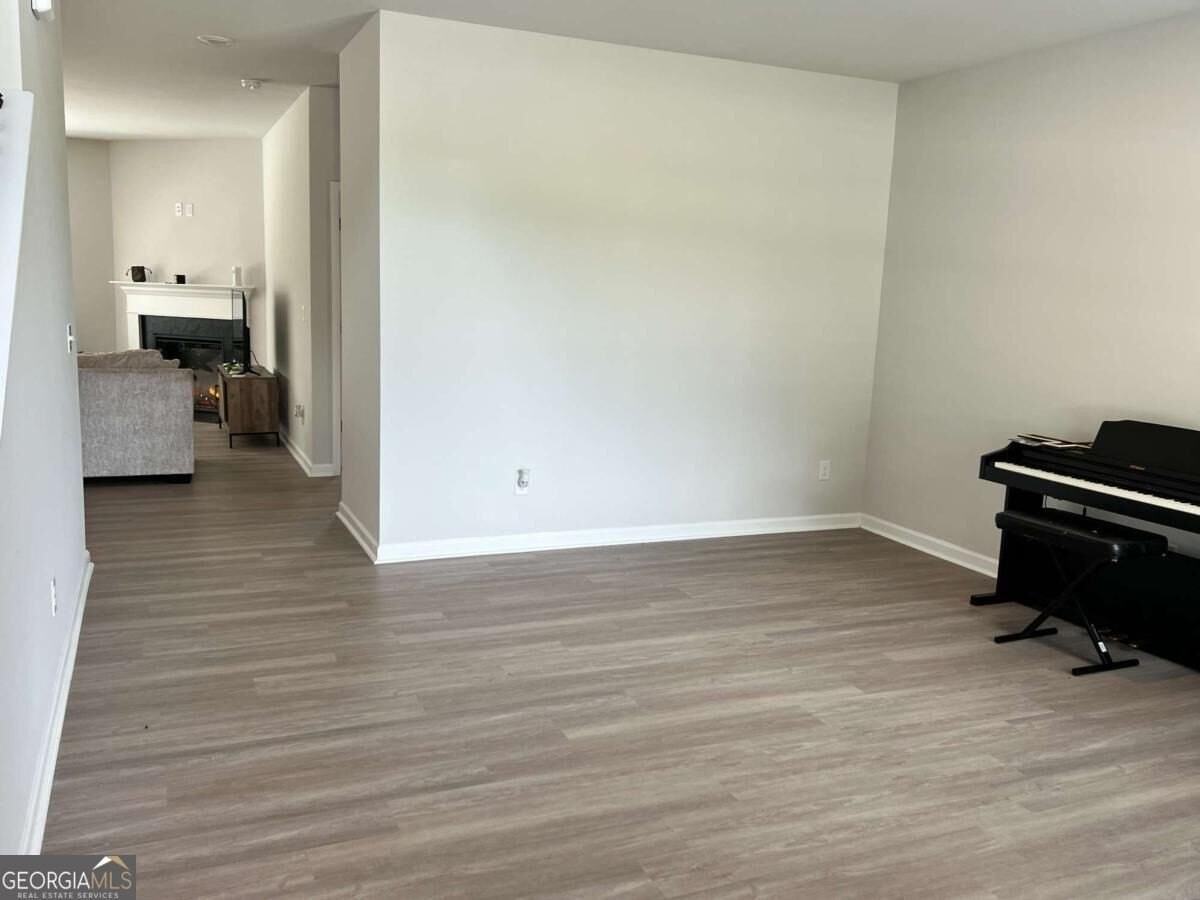 109 Cedar Wood Trce - Photo 3 of 28