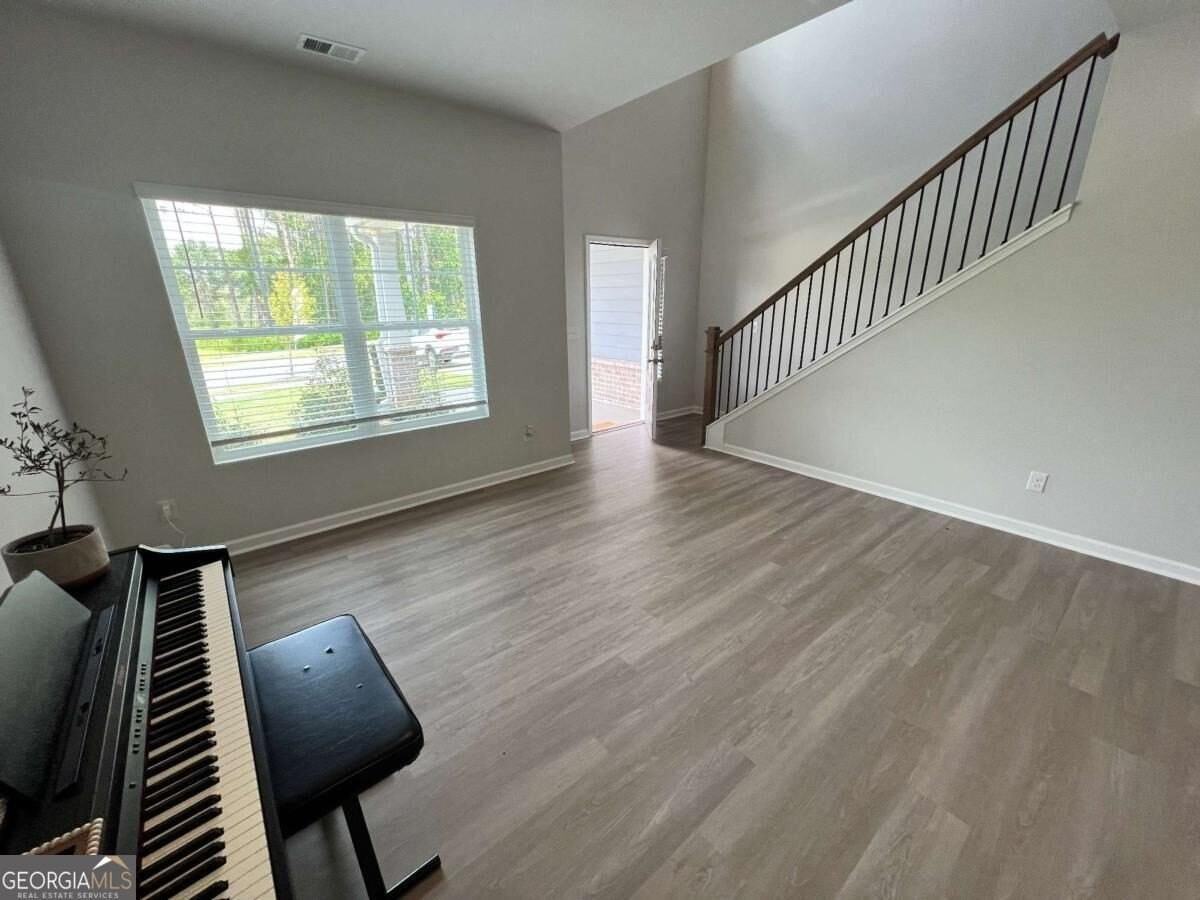 109 Cedar Wood Trce - Photo 5 of 28