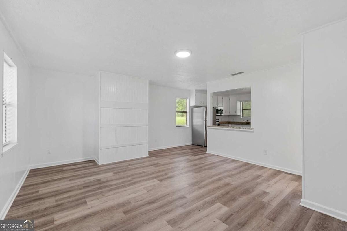 200 Tanglewood Dr #B - Photo 2 of 15