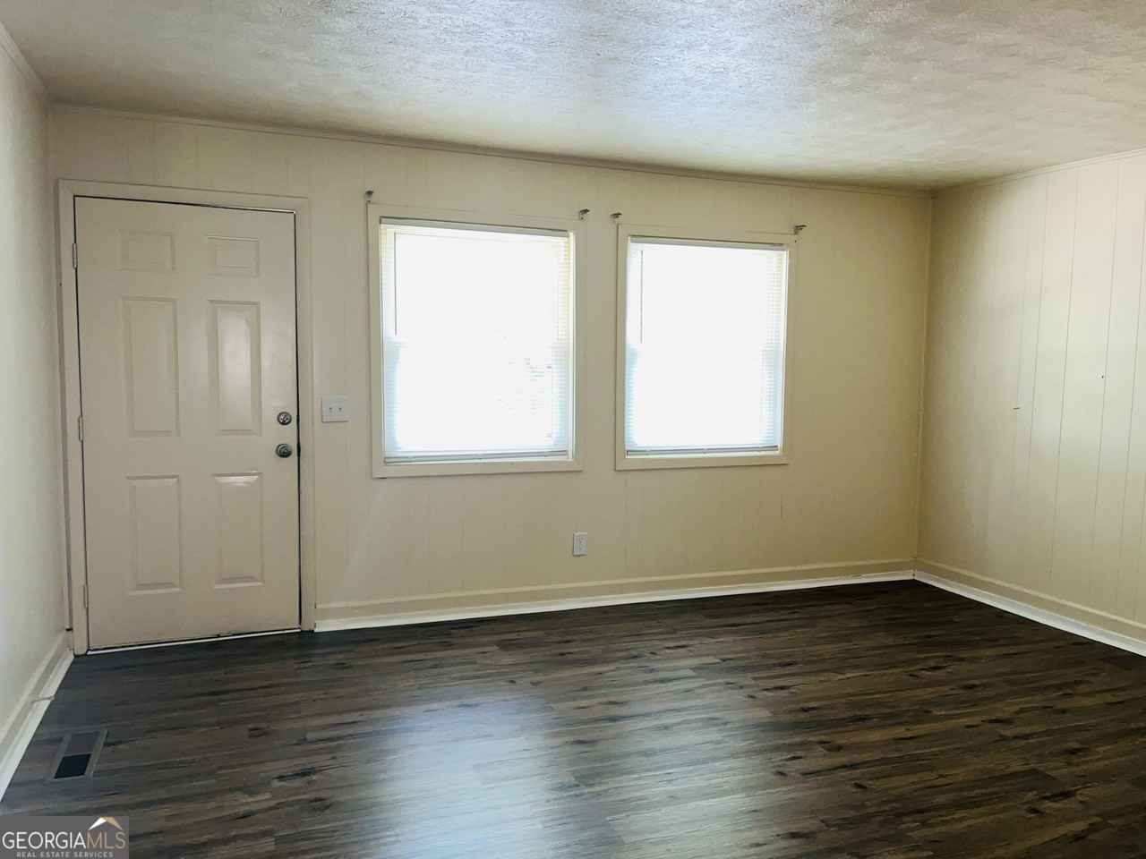 45 Westgate Dr #6 - Photo 3 of 21
