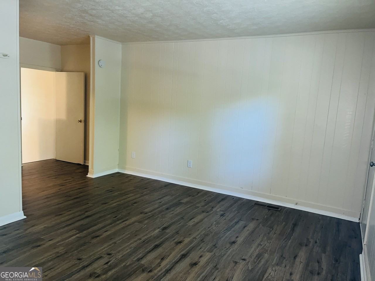 45 Westgate Dr #6 - Photo 5 of 21