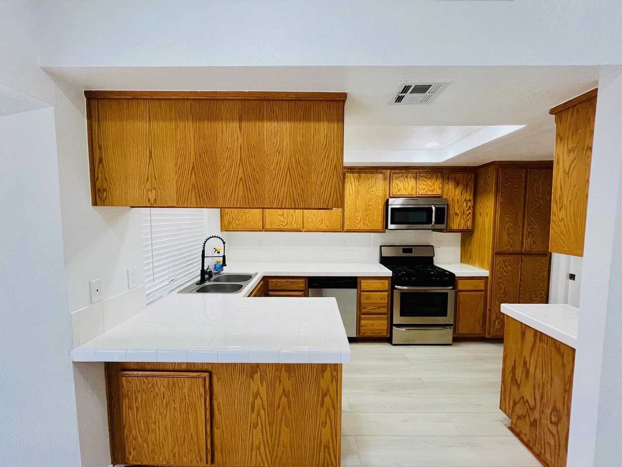 1532 Michelle Ave - Photo 6 of 19