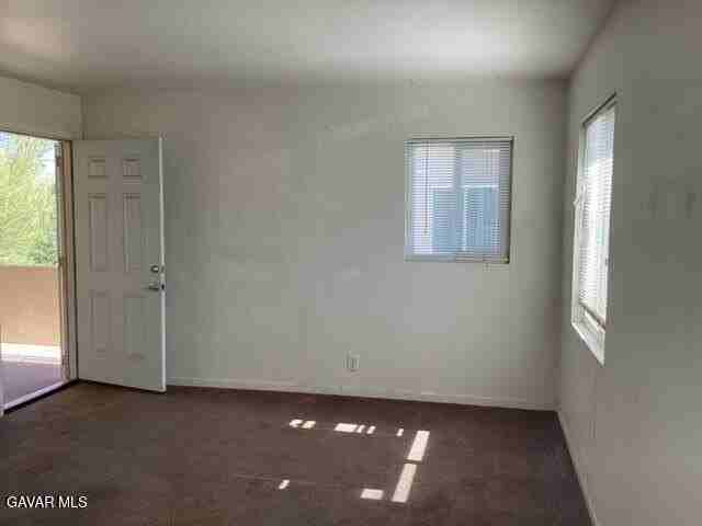 44253 Beech Ave - Photo 2 of 10