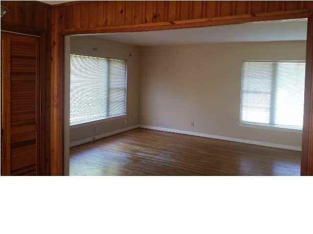 282 Jackson Blvd - Photo 3 of 17