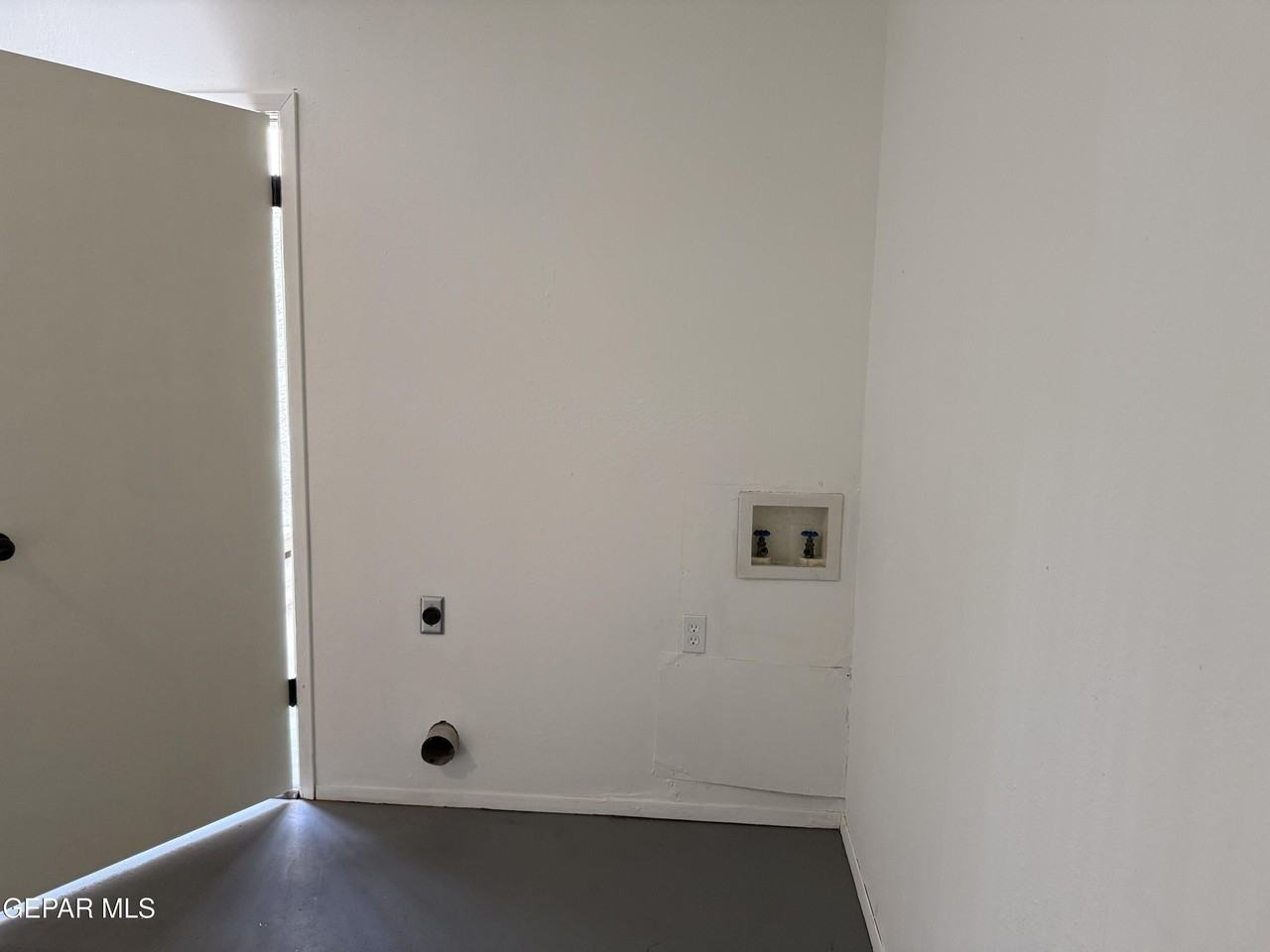 10642 Cuatro Vistas Dr #D - Photo 5 of 24