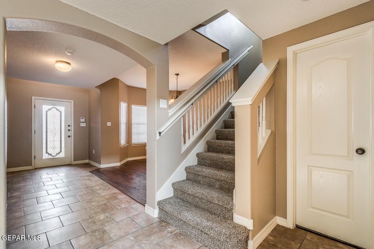 1516 Century Plant Dr - Photo 3 of 23