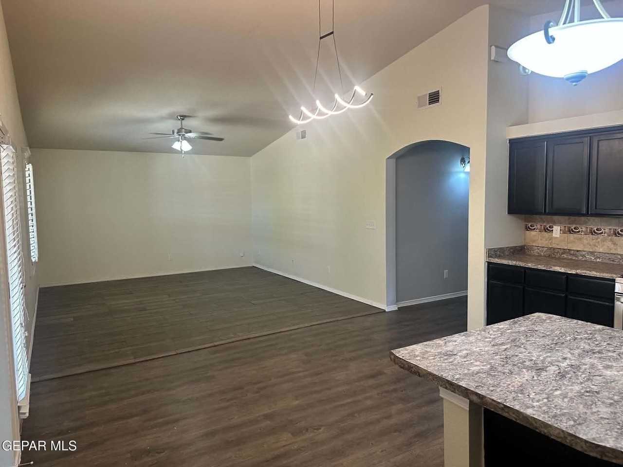 720 Villa Romero Dr - Photo 6 of 16