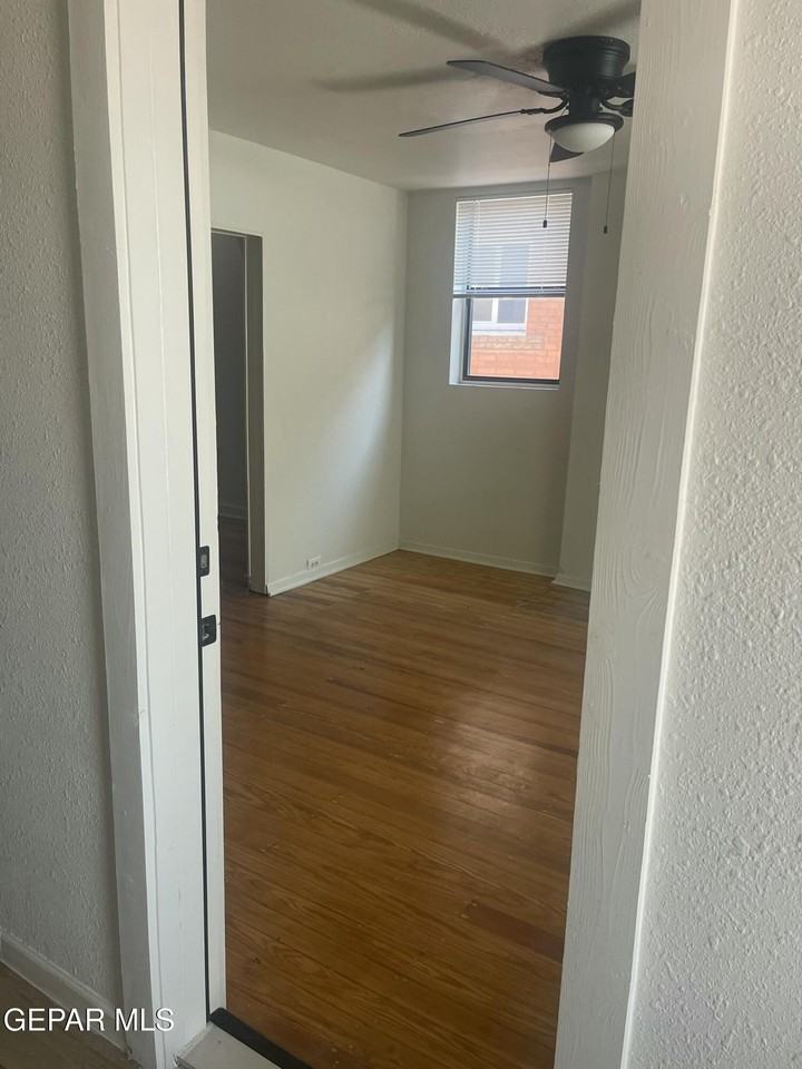 1907 Arizona Ave #1 - Photo 3 of 14