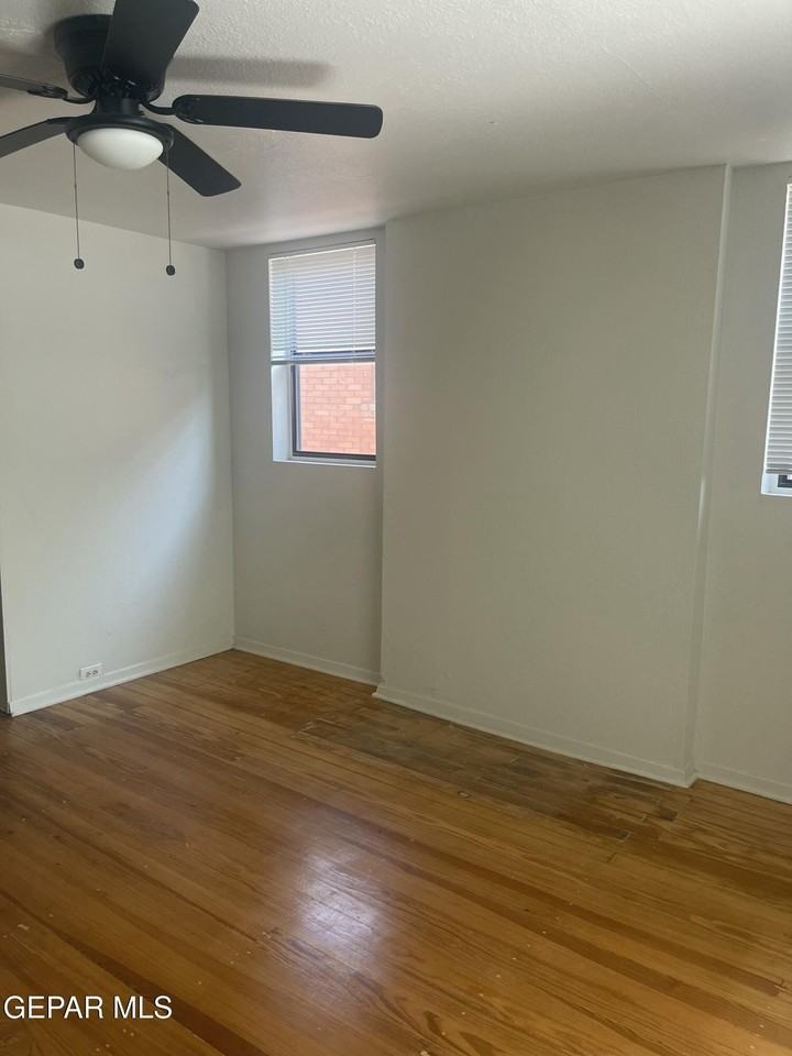 1907 Arizona Ave #1 - Photo 4 of 14