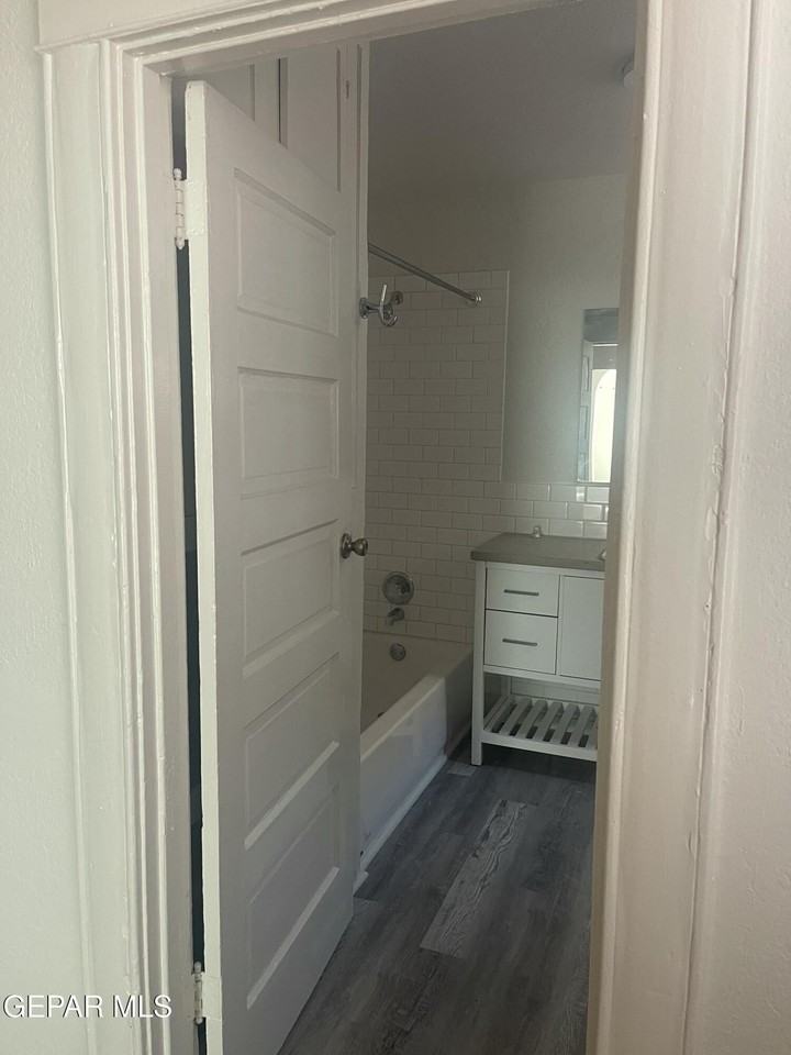 1907 Arizona Ave #1 - Photo 7 of 14
