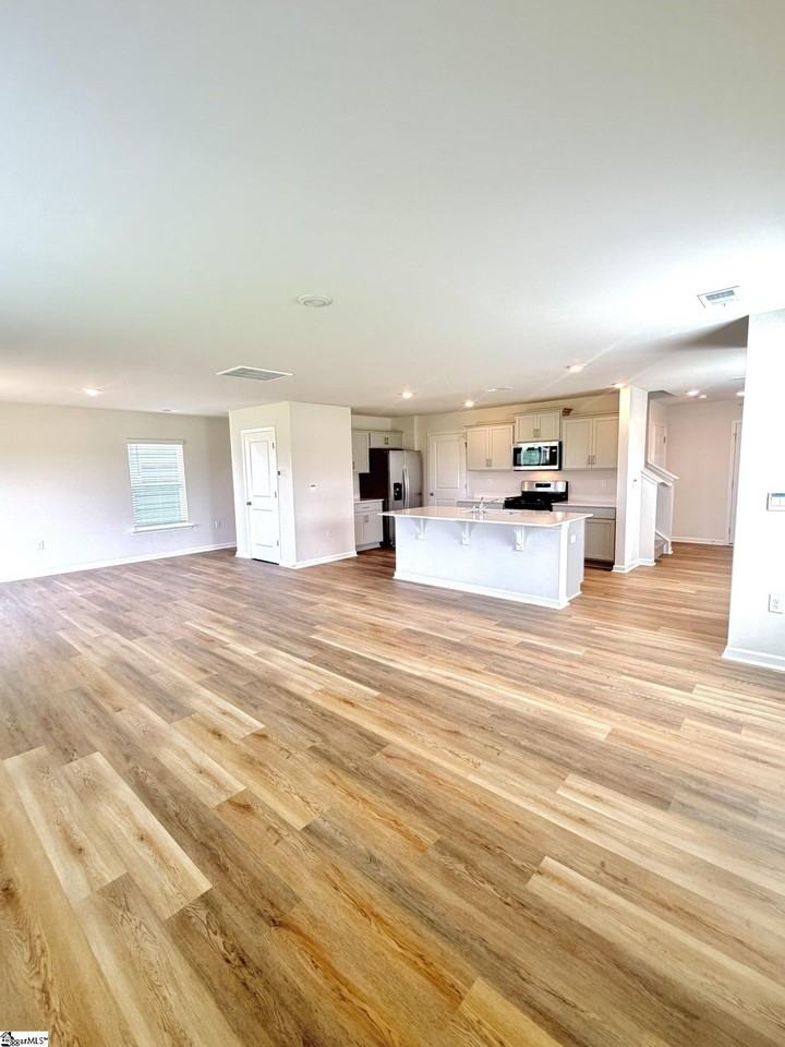 4158 Springshire Ln - Photo 3 of 34