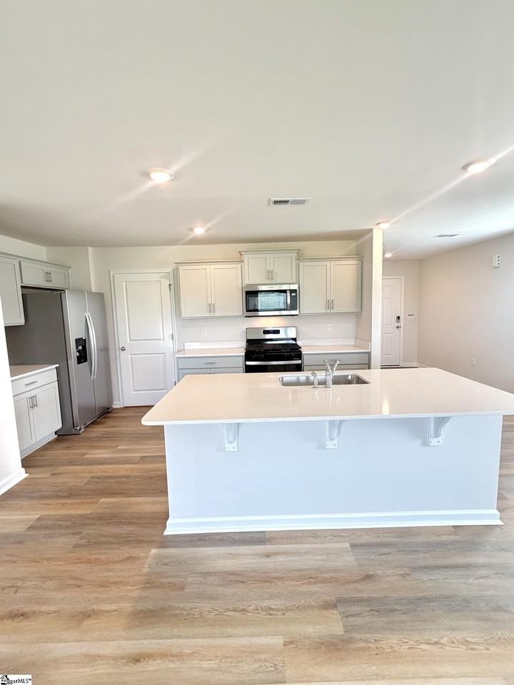 4158 Springshire Ln - Photo 4 of 34