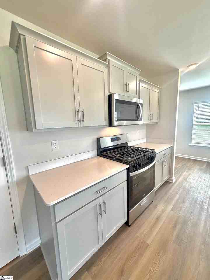 4158 Springshire Ln - Photo 6 of 34
