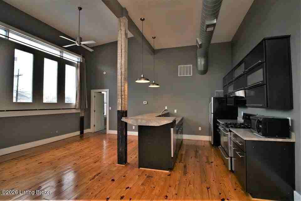 2920 Frankfort Ave #201 - Photo 2 of 18