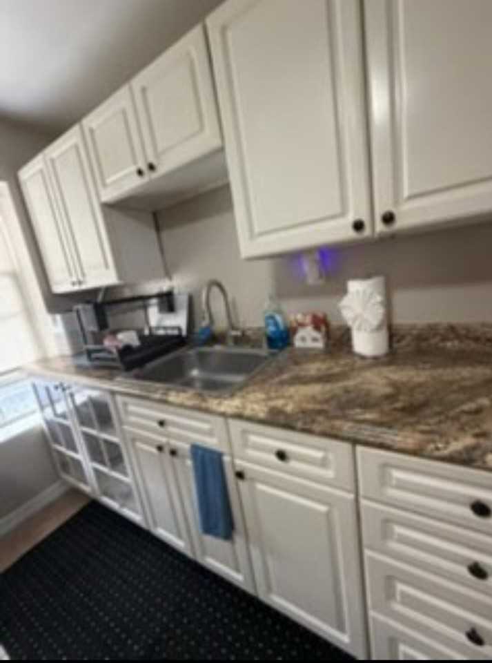 8 Davies Pl - Photo 3 of 4