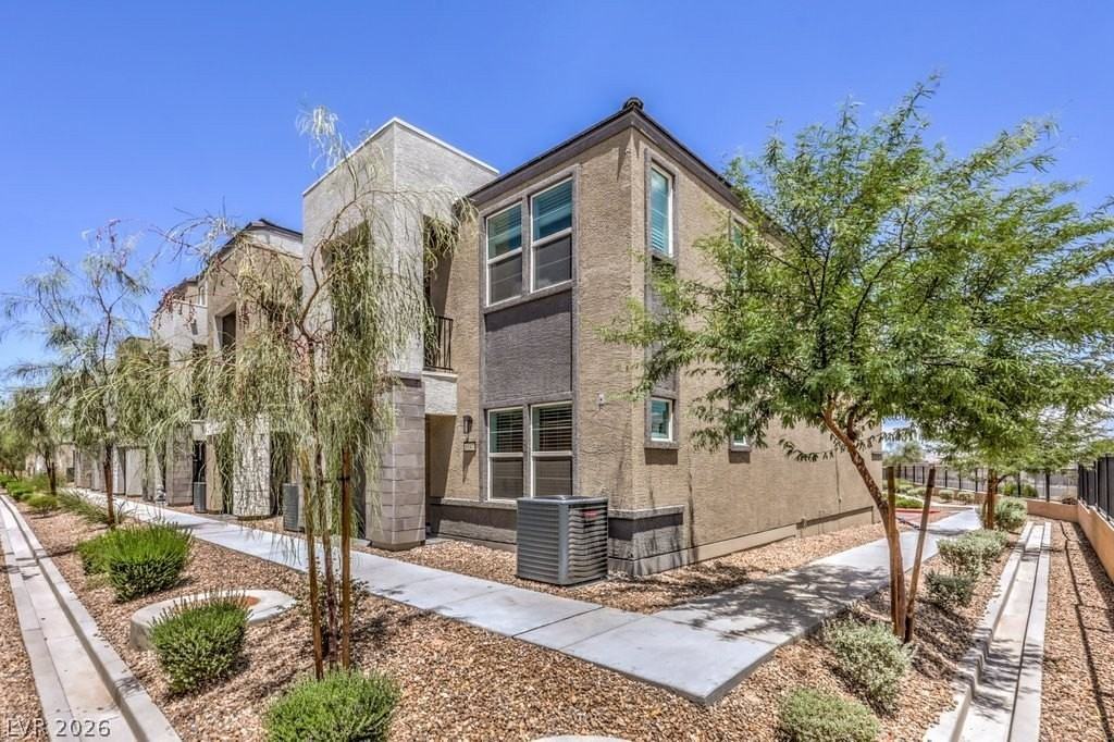 6197 Garden Crest St - Photo 2 of 29