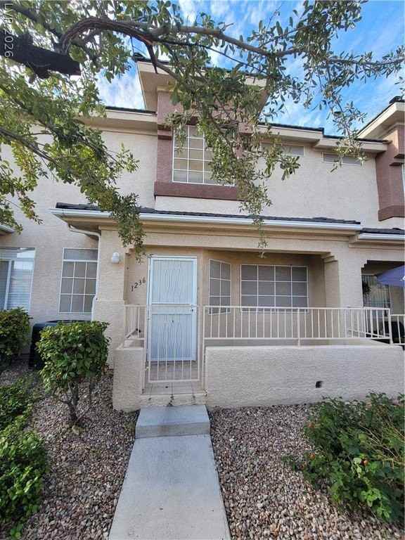 1236 Dusty Creek St - Photo 2 of 41