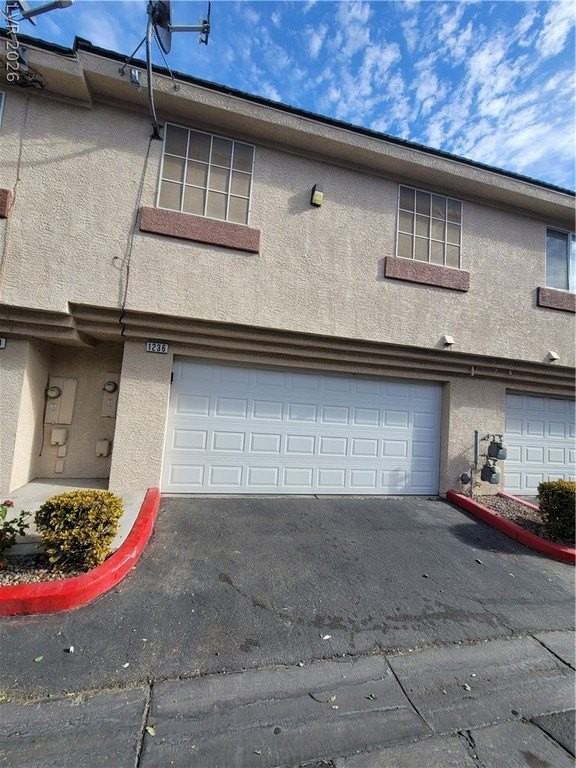 1236 Dusty Creek St - Photo 2 of 32