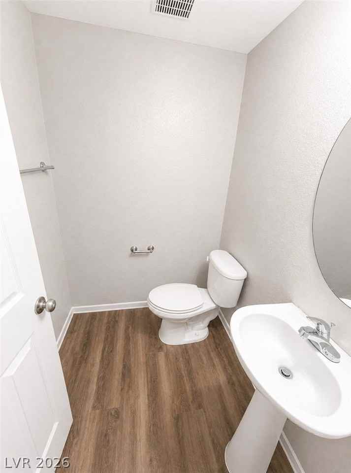 12025 Giles St - Photo 4 of 12