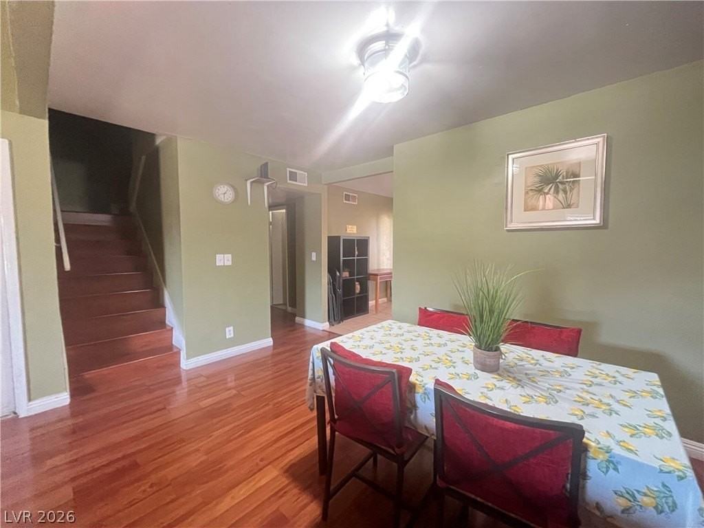 4084 Deerfield Ave - Photo 5 of 16