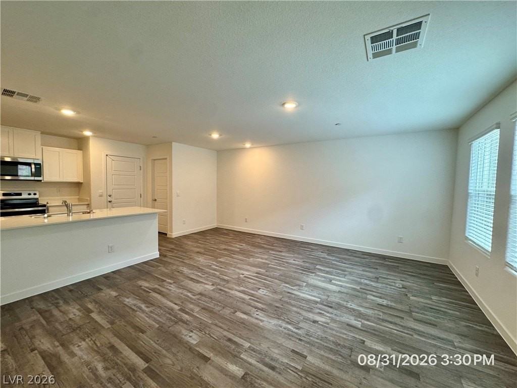 927 Pink Sugerbird St - Photo 5 of 50