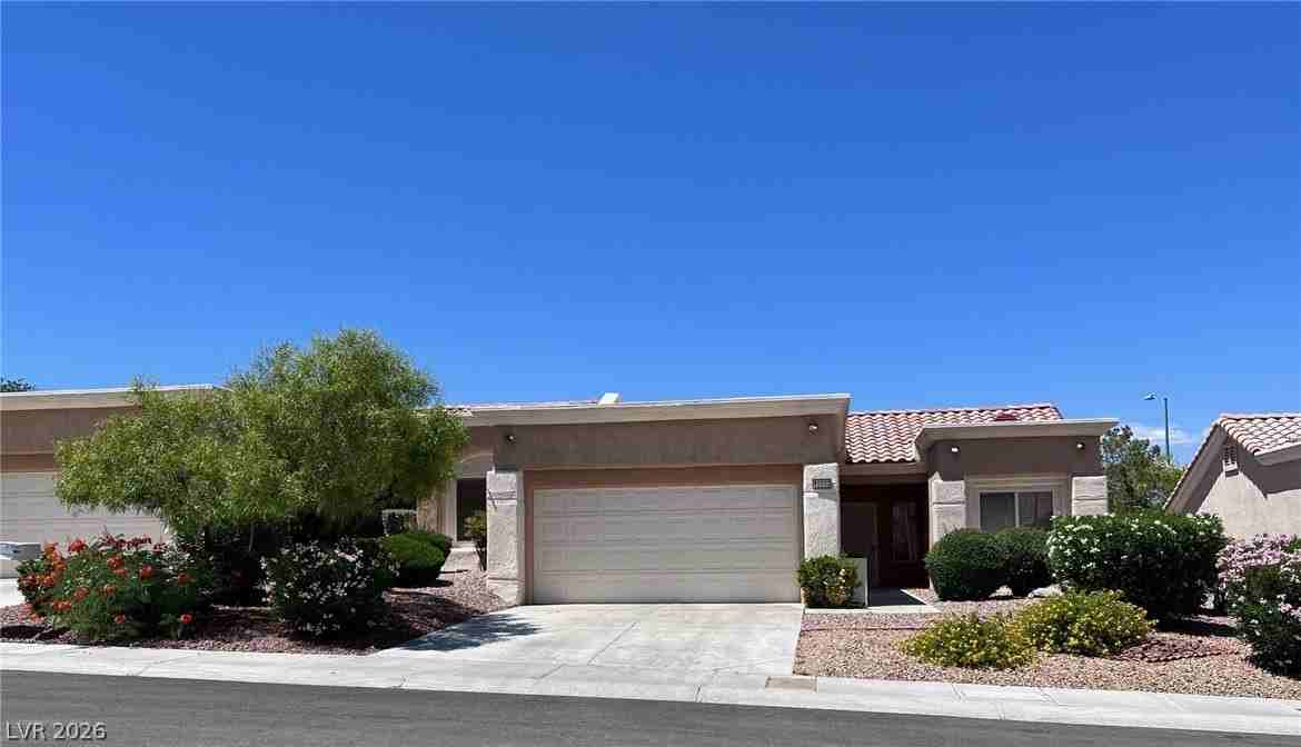 10000 Bundella Dr - Photo 2 of 25