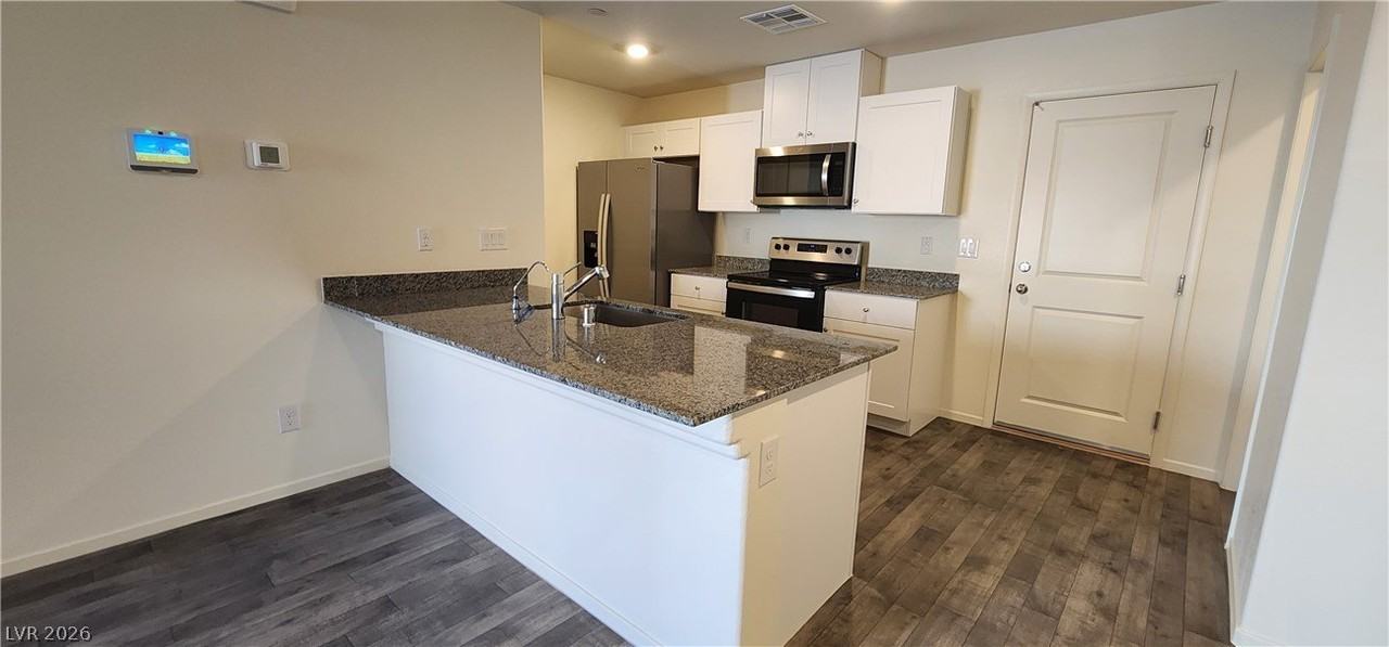 9127 Rory Storm St - Photo 4 of 27