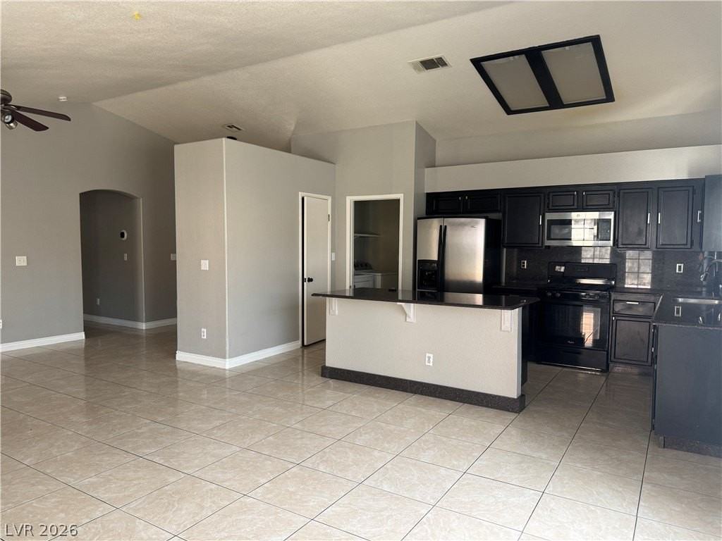 5033 Vista Del Rancho Way - Photo 4 of 13