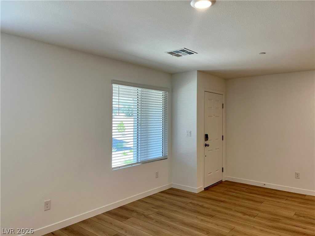 10777 Evelyn Yard Ct - Photo 4 of 50