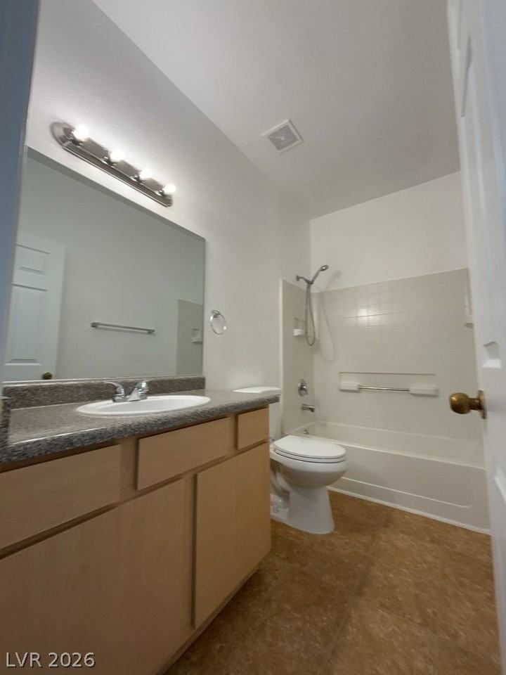 4915 E Russell Rd #151 - Photo 5 of 9
