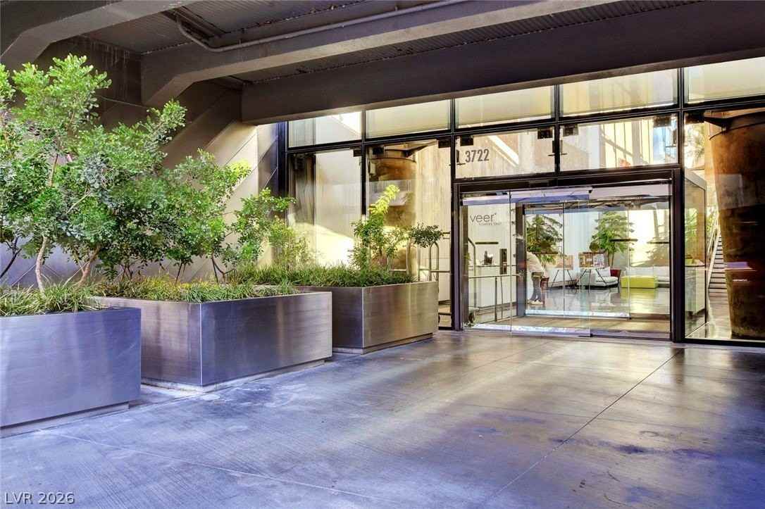 3726 S LAS VEGAS BL Boulevard #2109 - Photo 5 of 14