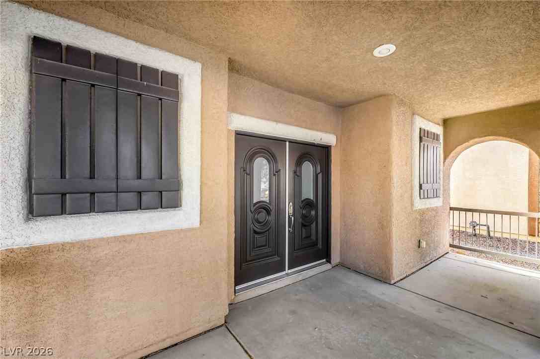 9372 Glendora Valley St - Photo 4 of 24