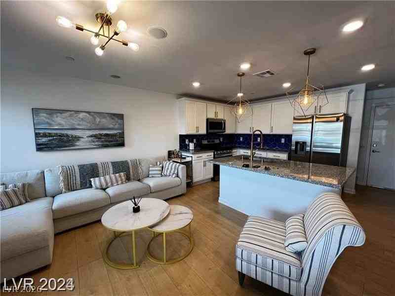 749 Omaggio Pl - Photo 6 of 19