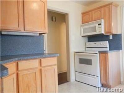 11351 Hemingway - Photo 2 of 13
