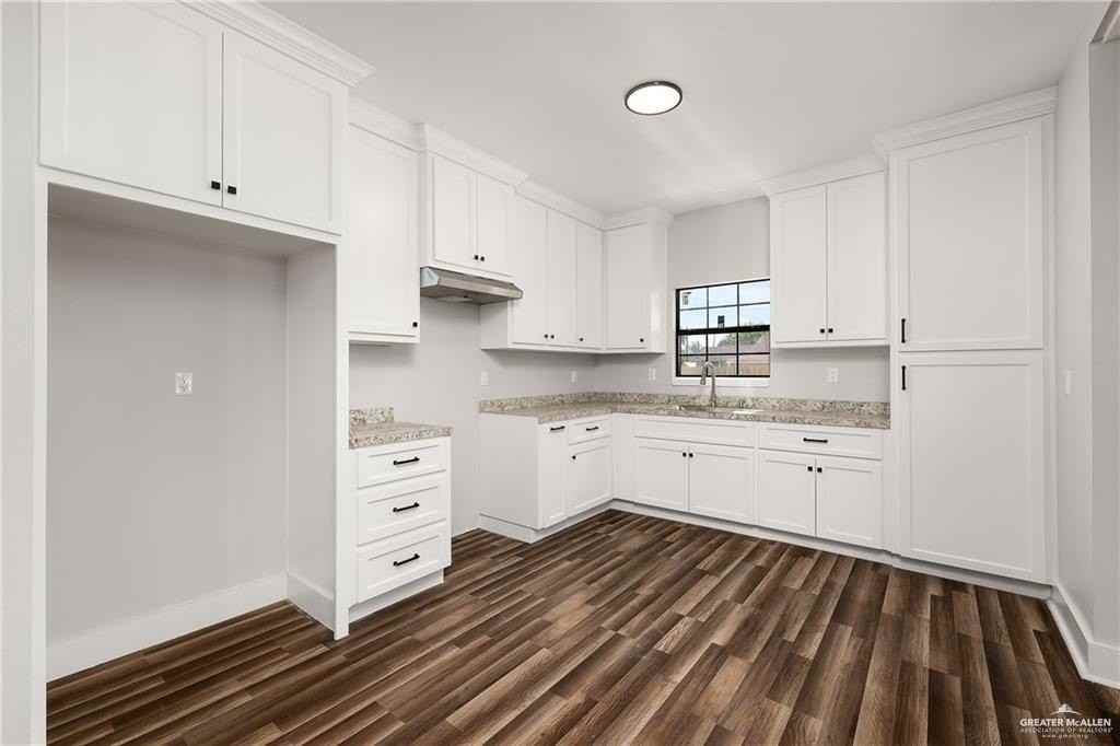 620 W Hill Dr - Photo 7 of 22