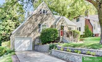featured image of 4544 Mason St