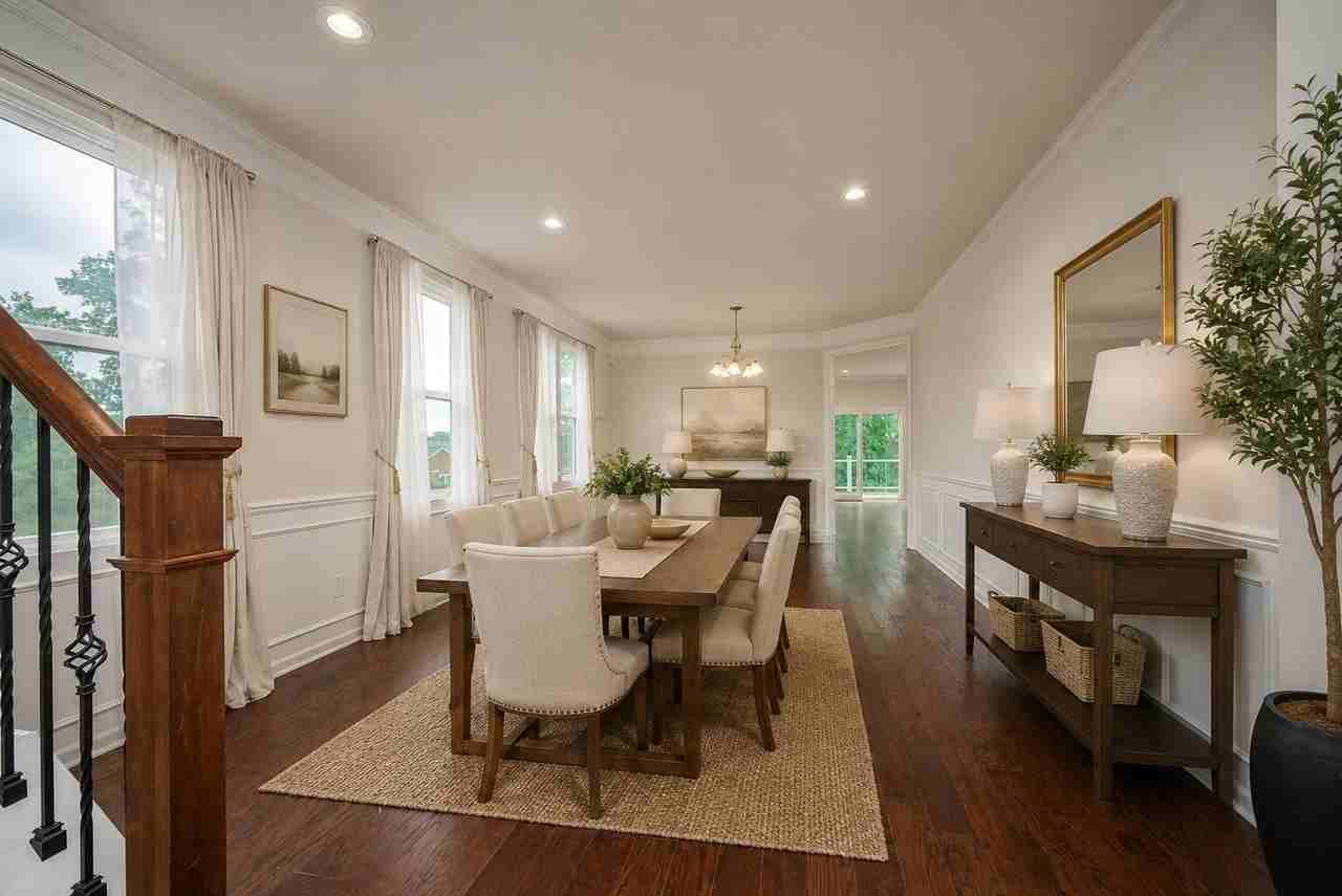 2825 Dillon Dr - Photo 5 of 45