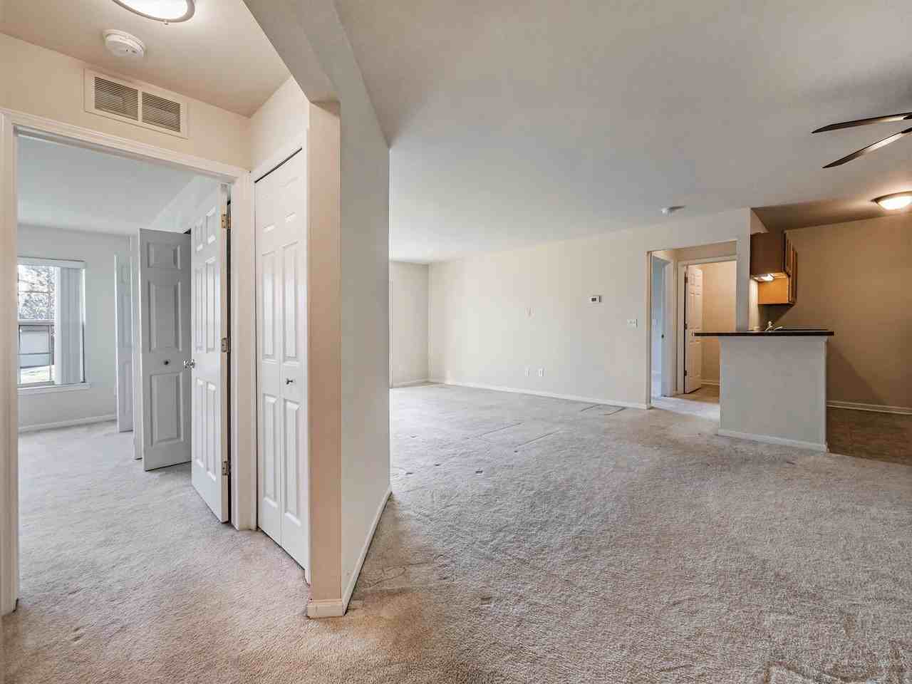 1112 Addington Ln - Photo 2 of 25