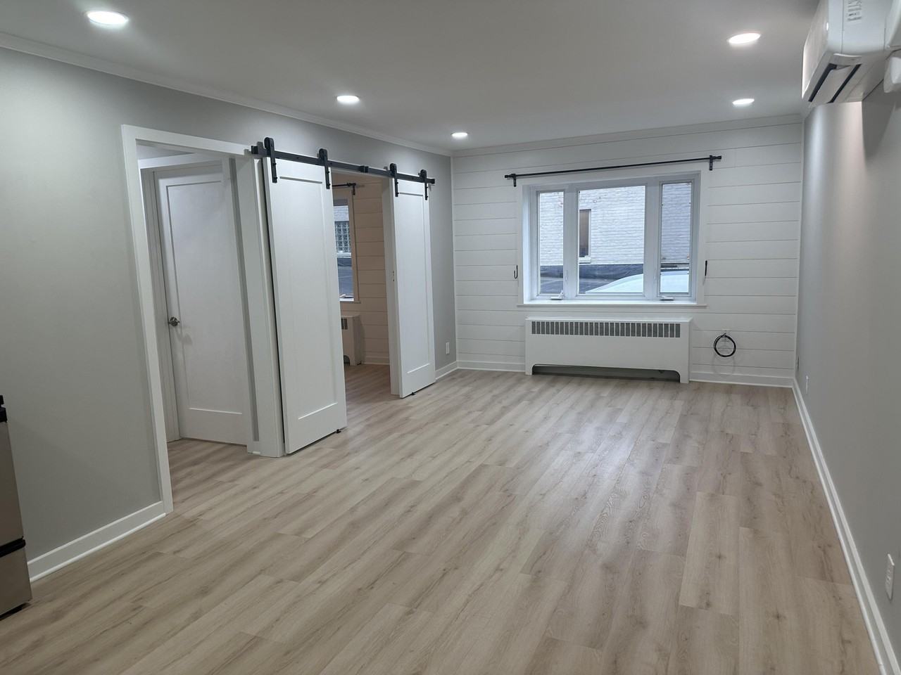 137 N Center St #2 - Photo 4 of 14