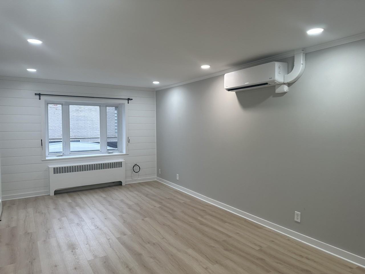 137 N Center St #2 - Photo 7 of 14