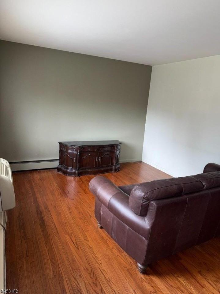 2 Colonial Dr #J - Photo 6 of 18