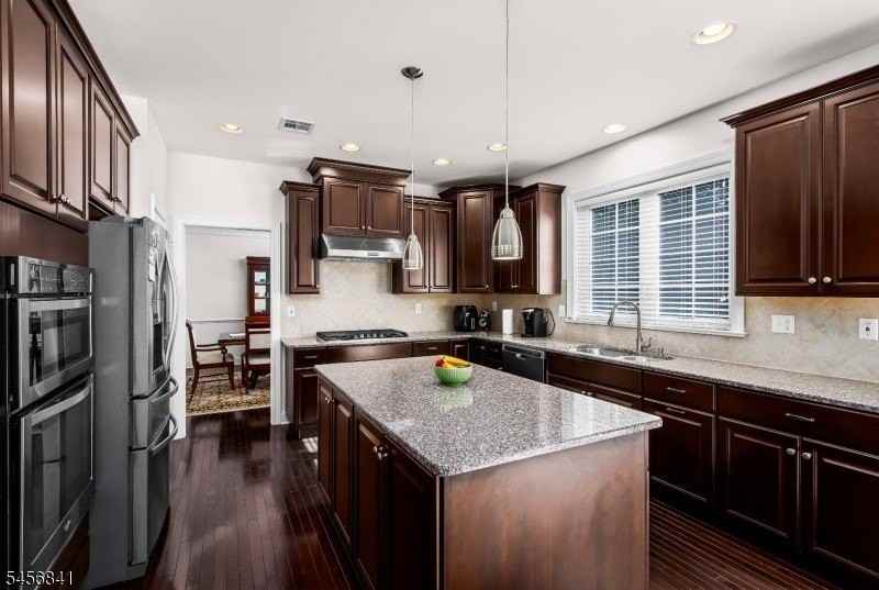 5 Pfrommer Ave - Photo 7 of 27