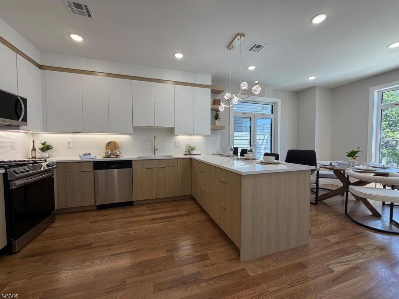 31 Grace St - Photo 5 of 15