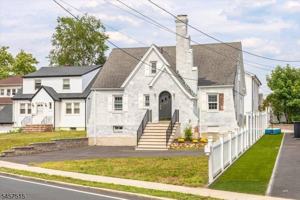 featured image of 235 River Dr
